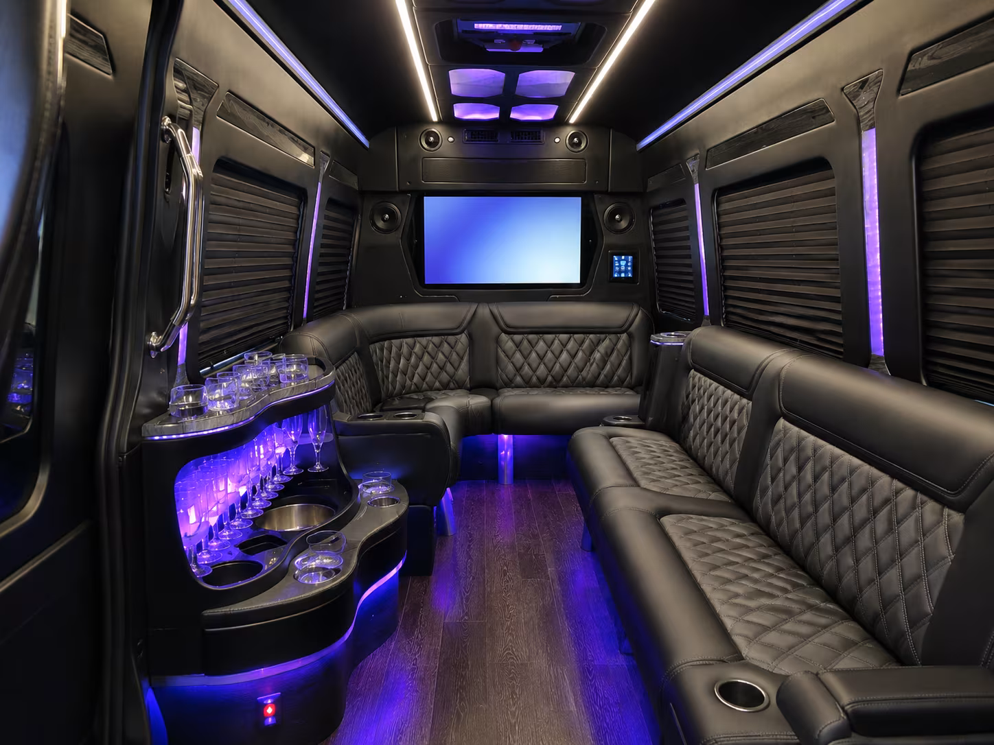 airport transfers for government military groups flying into the coachella valley