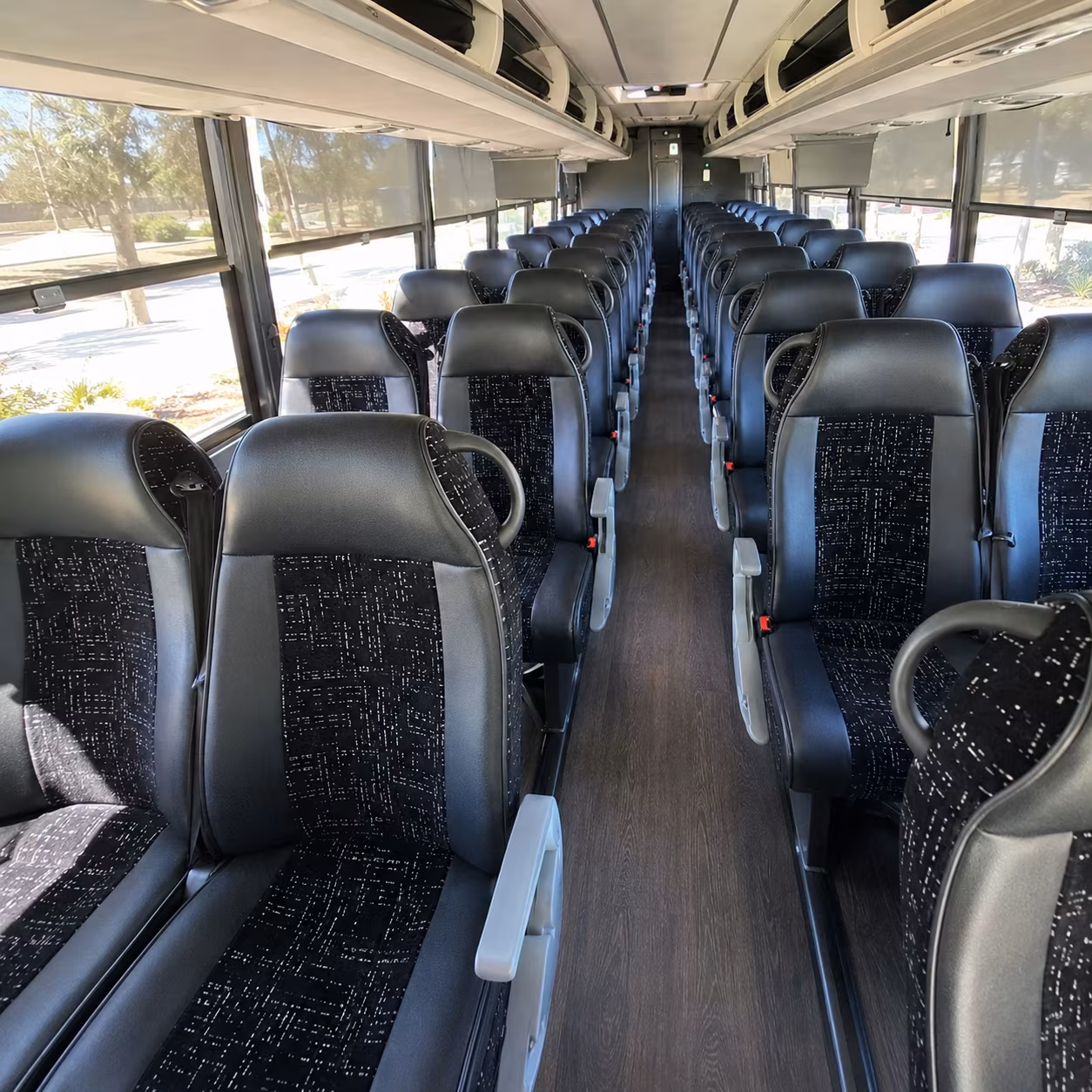 temecula employee charter buses for small teams and large workforces