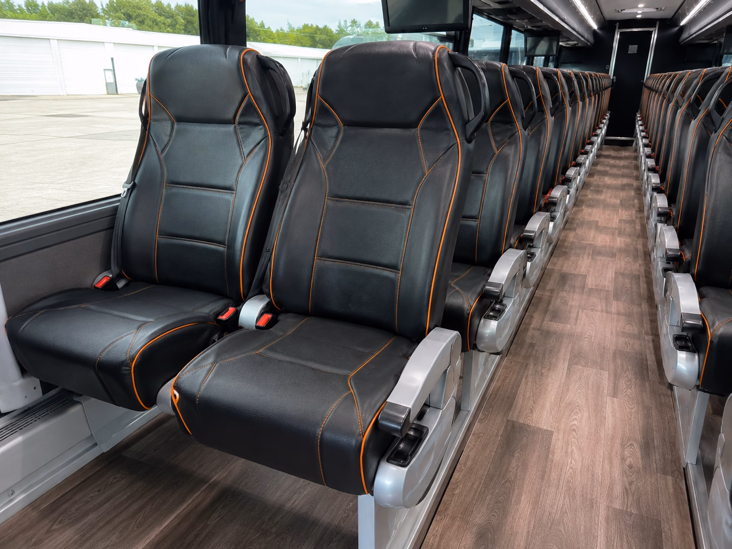temecula professional charter bus transportation for temecula corporate groups
